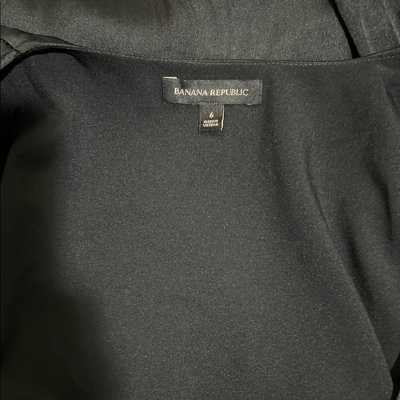 Banana Republic Elegant Black Wrap Dress | Size 6 - Picture 4 of 4